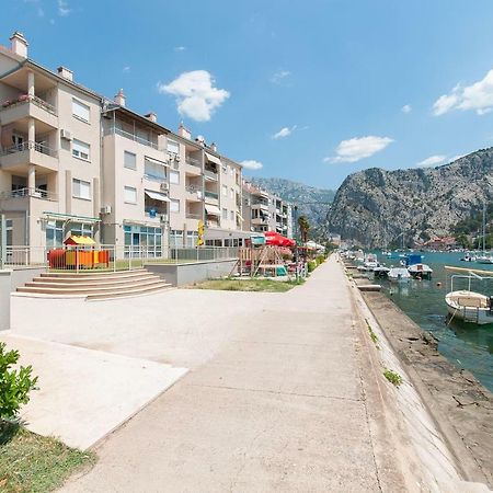 Modern New Flat Next To River Cetina Omiš Exteriör bild