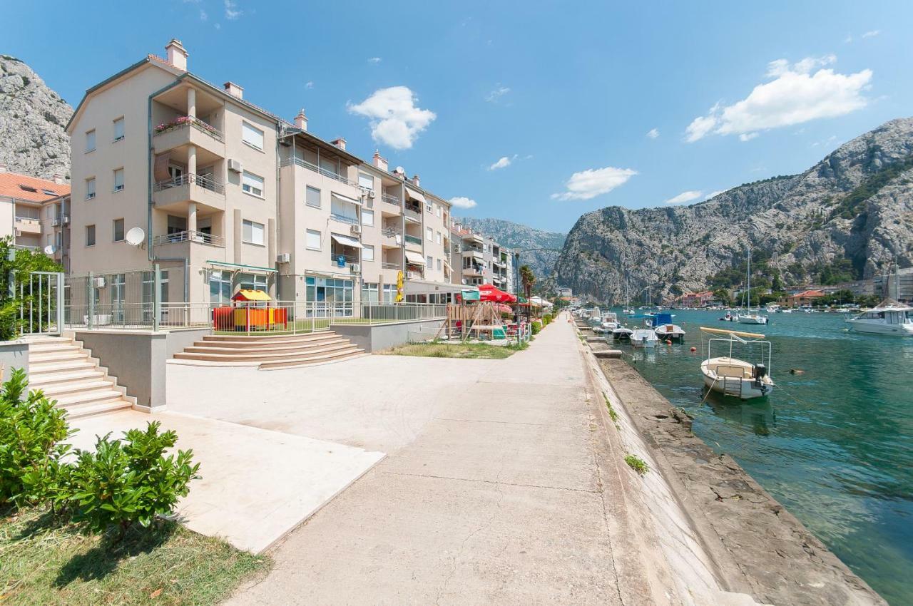 Modern New Flat Next To River Cetina Omiš Exteriör bild